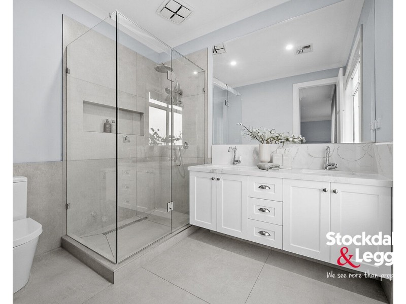 1 Pimbial Court, Hadfield VIC 3046