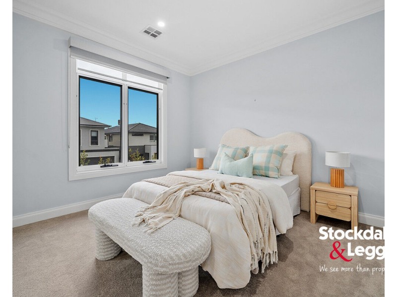 1 Pimbial Court, Hadfield VIC 3046