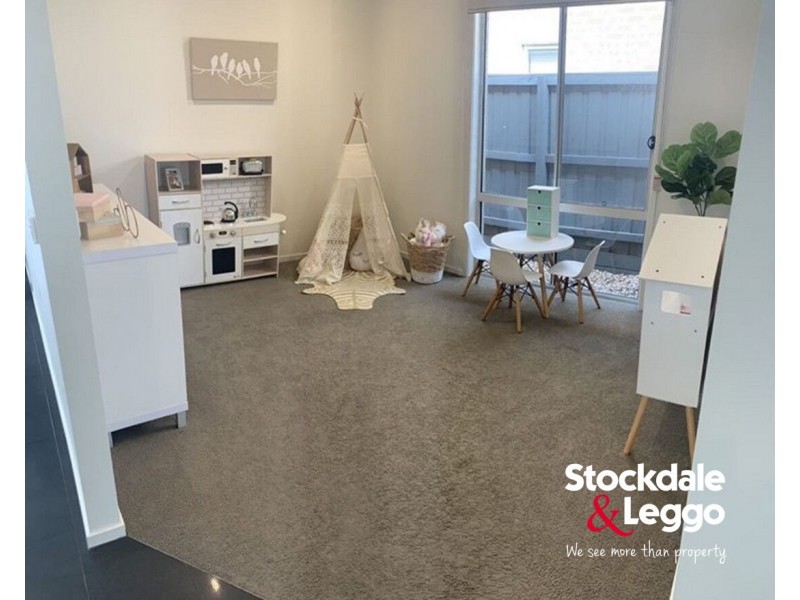 18 Bianca Crescent, Greenvale VIC 3059