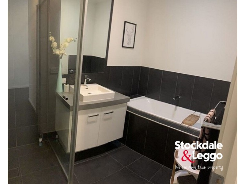 18 Bianca Crescent, Greenvale VIC 3059