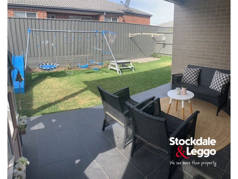 18 Bianca Crescent, Greenvale VIC 3059