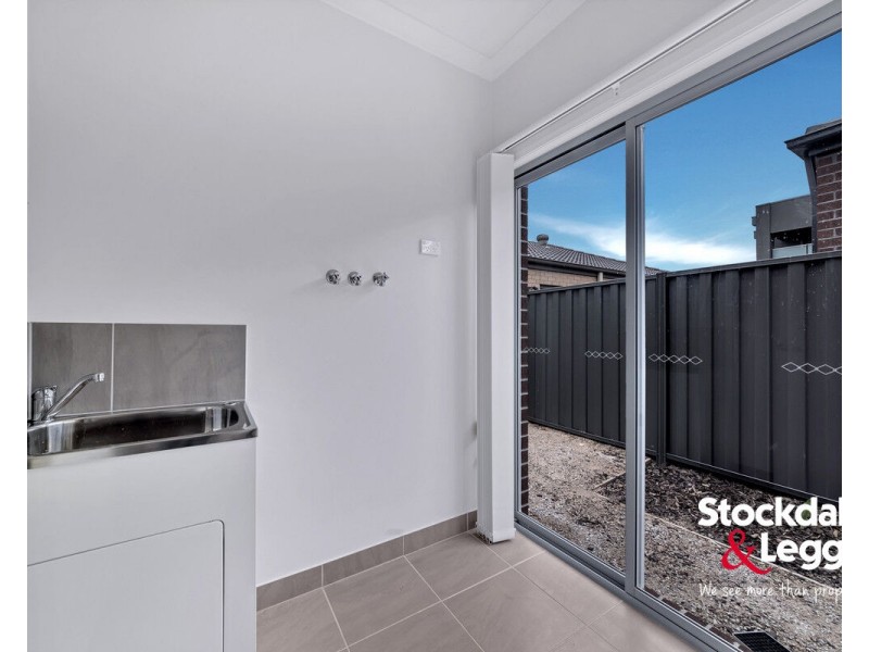 7 Dapper Way, Craigieburn VIC 3064