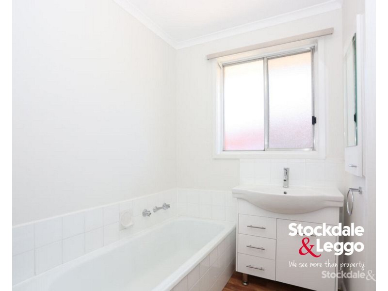 27 Pearson Crescent, Coolaroo VIC 3048