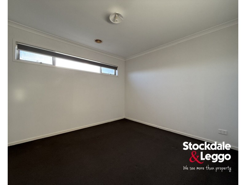 7 Leicester Way, Mickleham VIC 3064