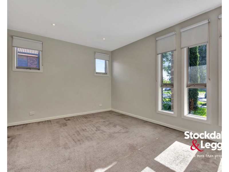 30 Claremont Street, Craigieburn VIC 3064
