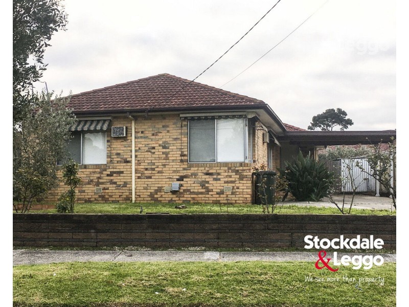 12 Hall Road, Gladstone Park VIC 3043
