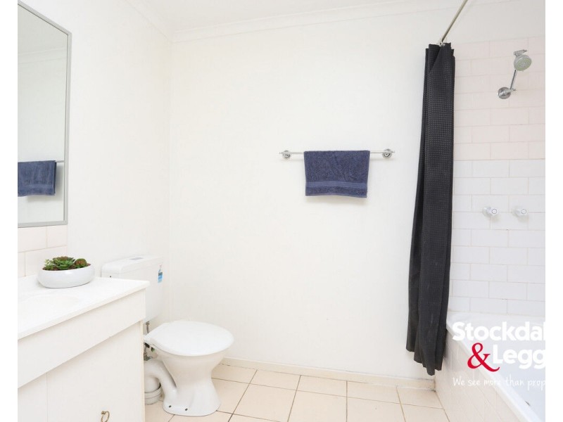 2/9 Sherwood Street, Hadfield VIC 3046