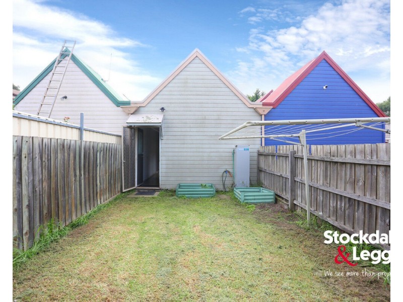 2/9 Sherwood Street, Hadfield VIC 3046