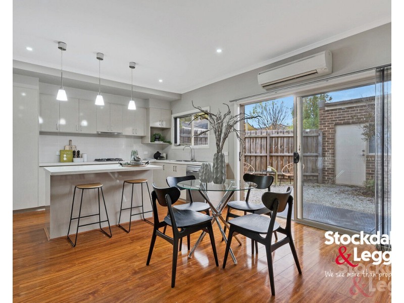 2/44 Gladstone Parade, Glenroy VIC 3046