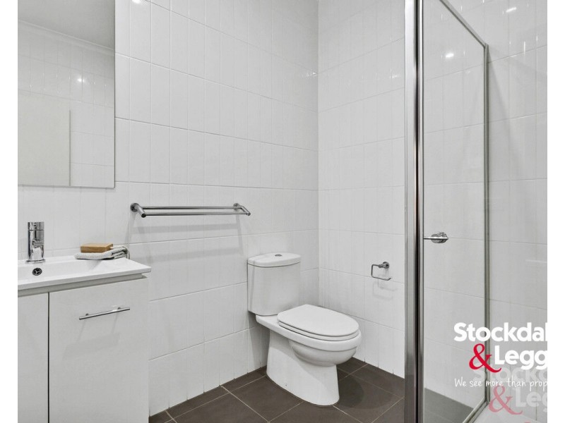 2/44 Gladstone Parade, Glenroy VIC 3046