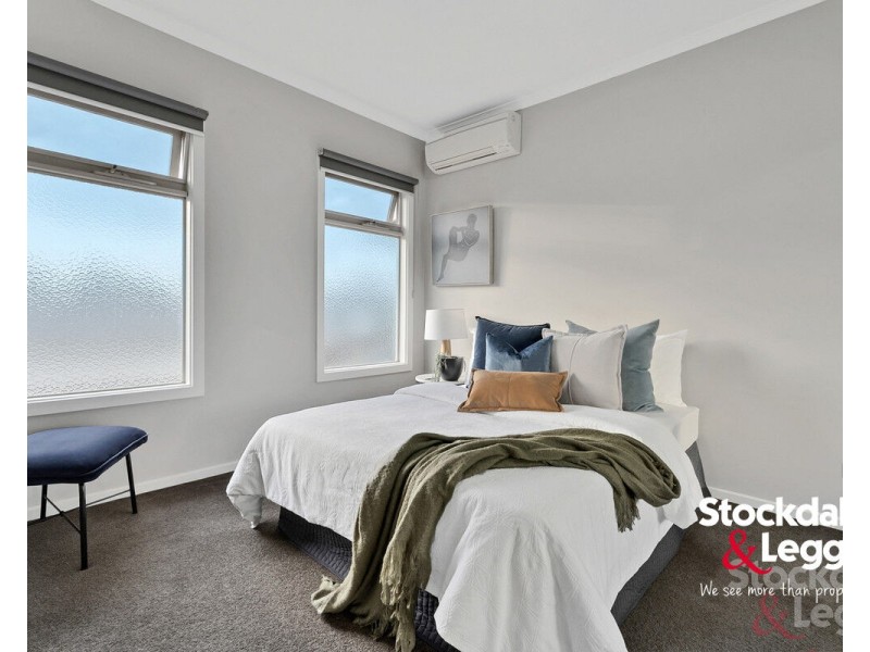 2/44 Gladstone Parade, Glenroy VIC 3046