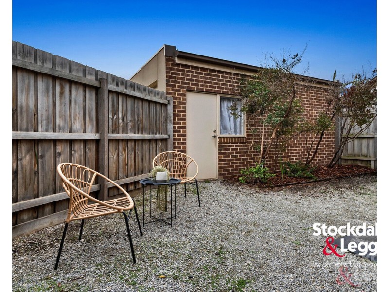 2/44 Gladstone Parade, Glenroy VIC 3046