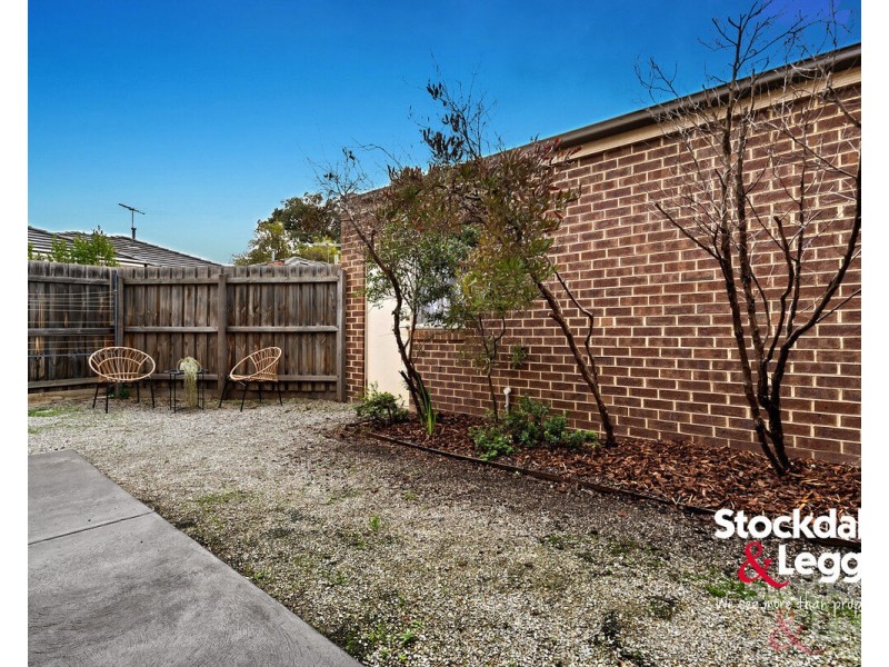 2/44 Gladstone Parade, Glenroy VIC 3046