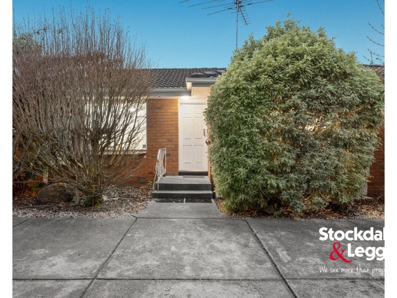 2/26 Gladstone Parade, Glenroy VIC 3046