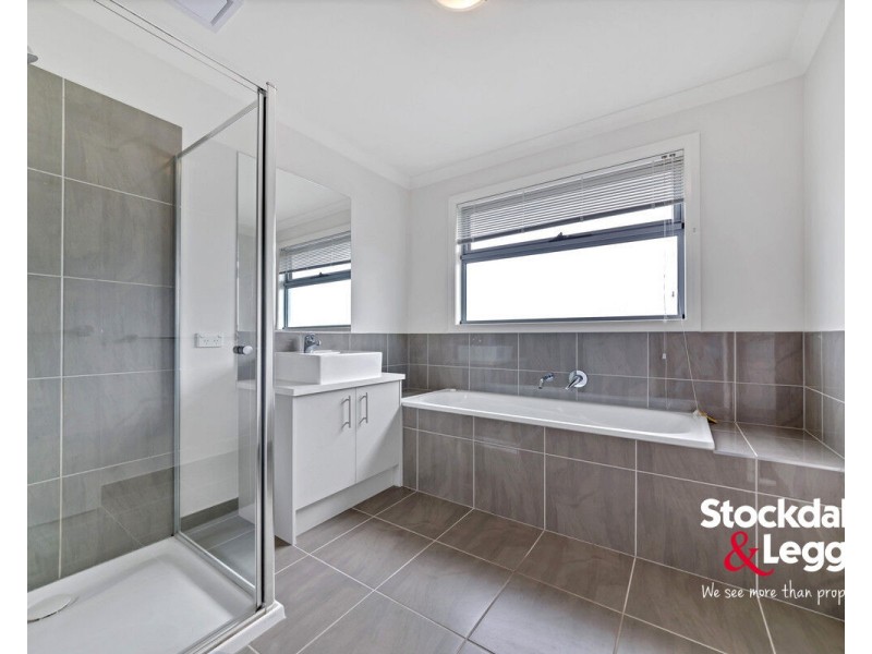 7 Dapper Way, Craigieburn VIC 3064