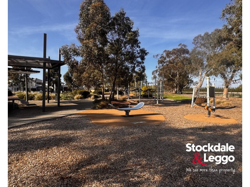 7 Dapper Way, Craigieburn VIC 3064