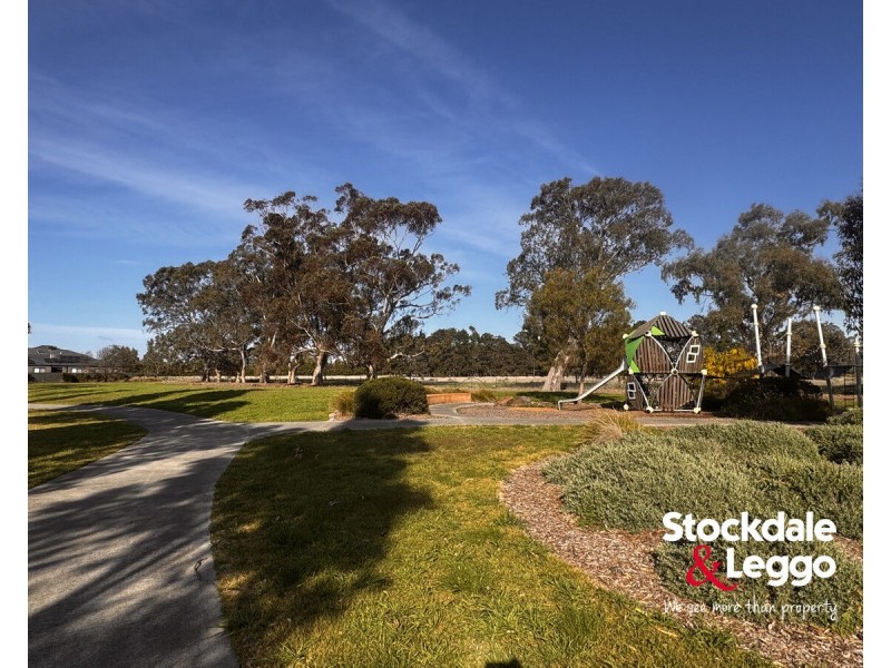 7 Dapper Way, Craigieburn VIC 3064