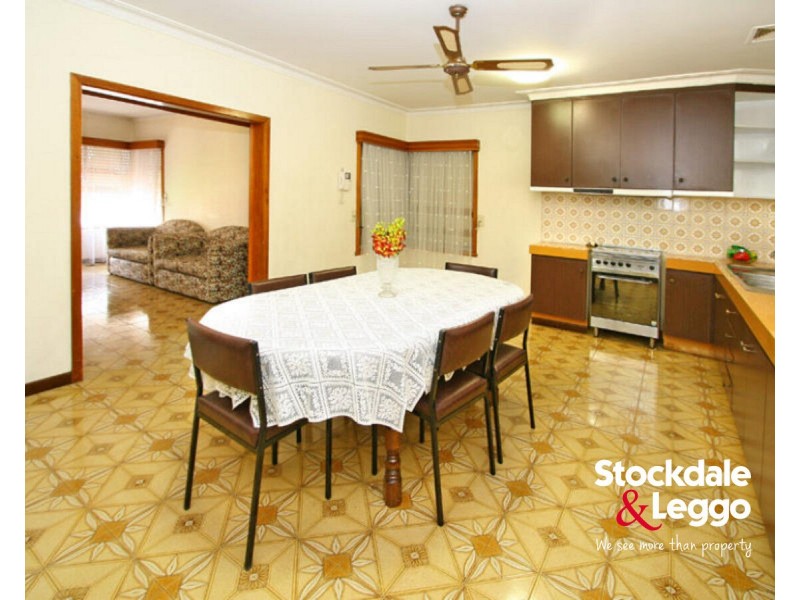 19 Fairleigh Street, Glenroy VIC 3046