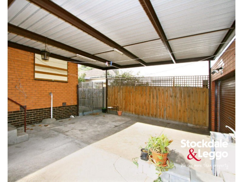 19 Fairleigh Street, Glenroy VIC 3046