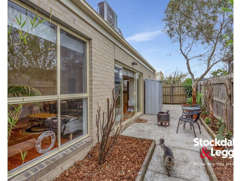 2/94 Paget Avenue, Glenroy VIC 3046