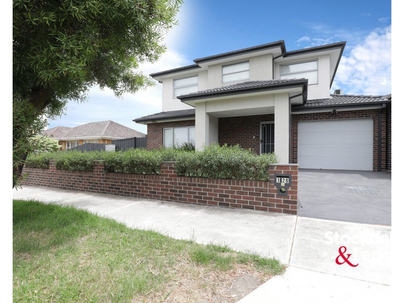 1/28 Curie Avenue, Oak Park VIC 3046