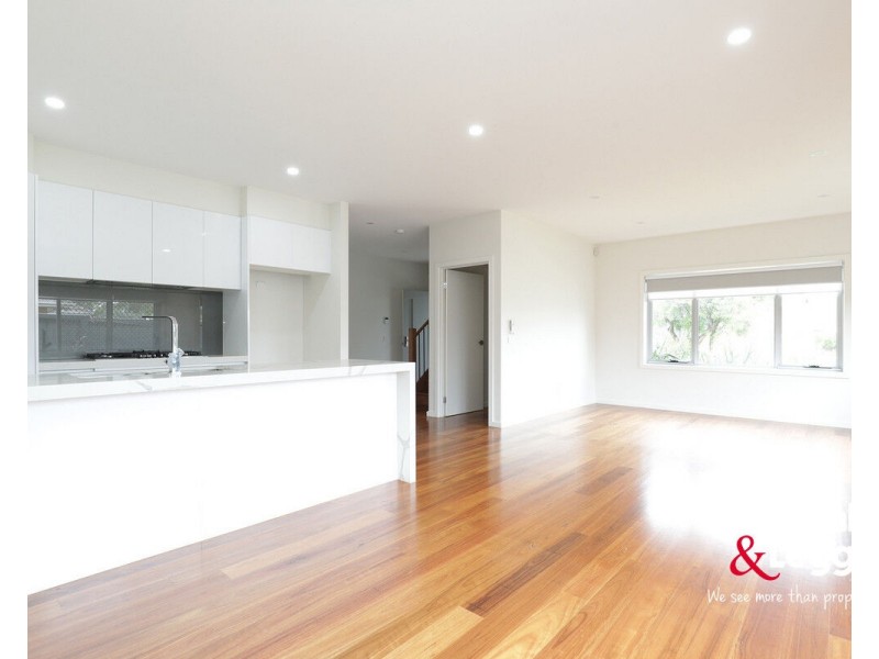 1/28 Curie Avenue, Oak Park VIC 3046