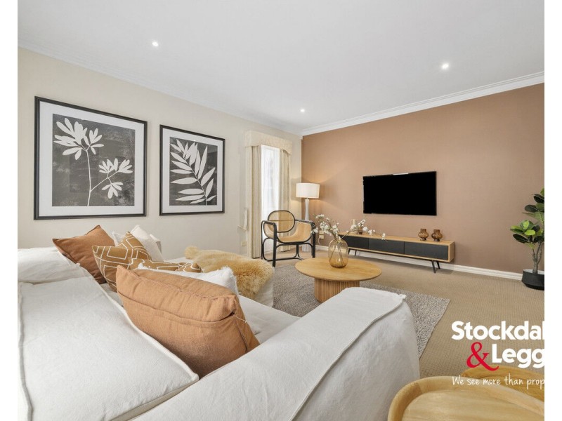 40 Fraserburgh Crescent, Greenvale VIC 3059