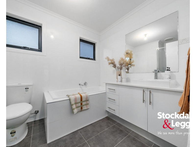 2/21 Melbourne Avenue, Glenroy VIC 3046