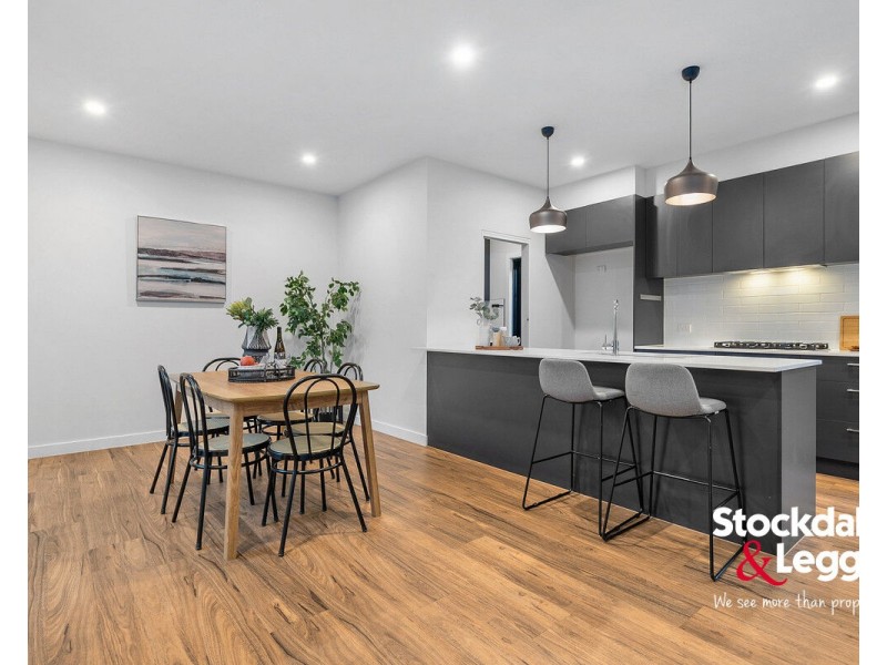 2/21 Sandra Avenue, Fawkner VIC 3060