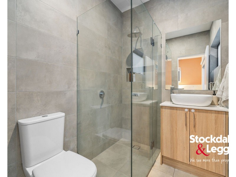 2/21 Sandra Avenue, Fawkner VIC 3060