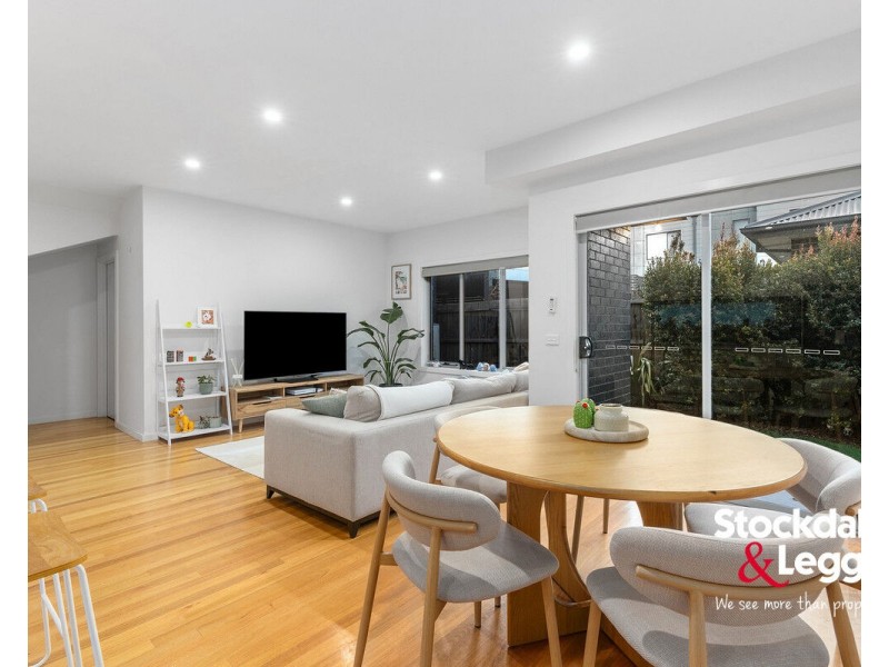 2/41 Anselm Grove, Glenroy VIC 3046