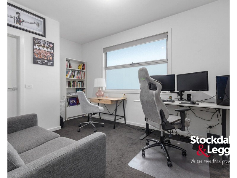 2/41 Anselm Grove, Glenroy VIC 3046
