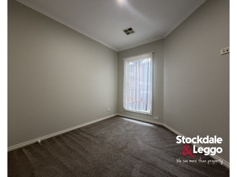 76 Yeats Drive, Delahey VIC 3037