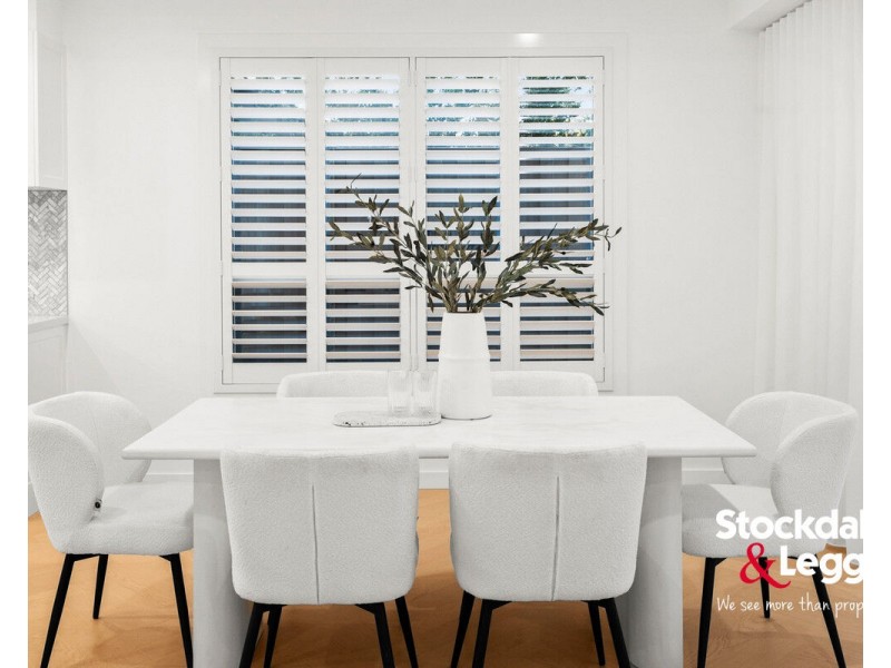 2 Cosdown Close, Gladstone Park VIC 3043