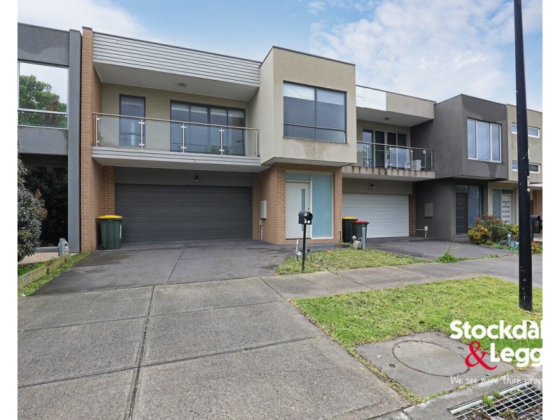 16 Brunswick Crescent, Craigieburn VIC 3064
