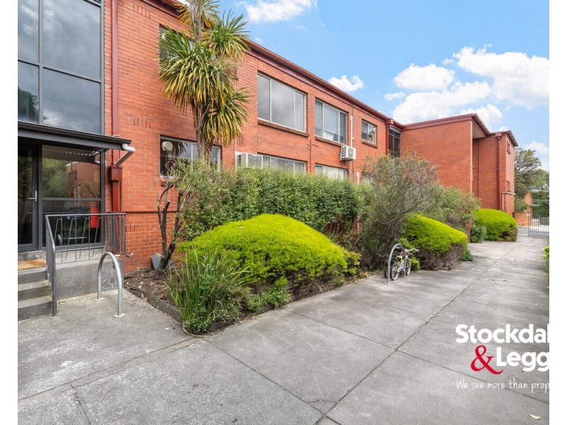 10/12 Passfield Street, Brunswick West VIC 3055