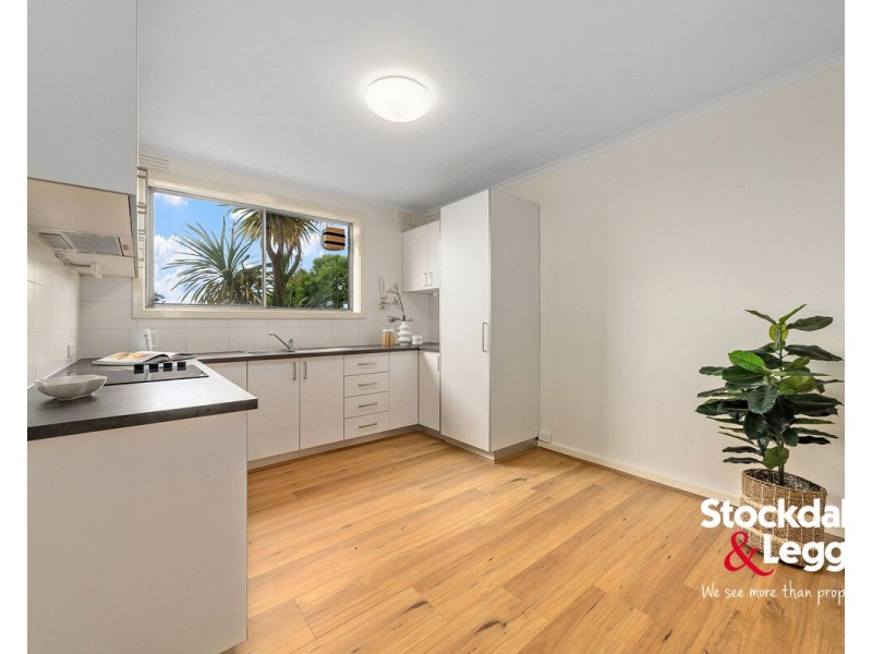 10/12 Passfield Street, Brunswick West VIC 3055