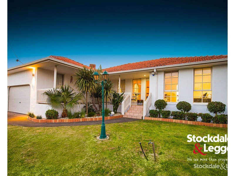 17 Lancaster Court, Greenvale VIC 3059