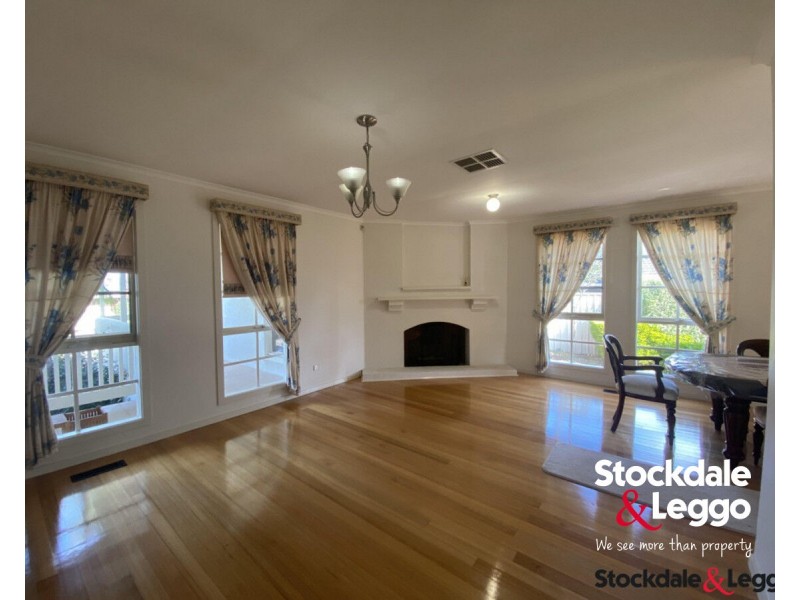 17 Lancaster Court, Greenvale VIC 3059