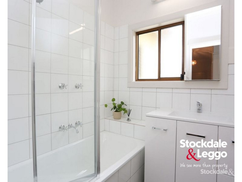 51 Winifred Street, Oak Park VIC 3046