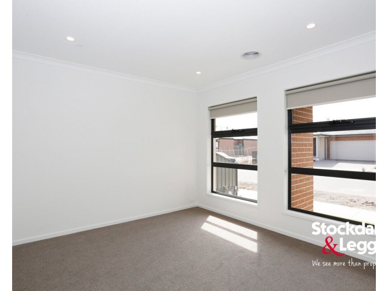 10 Rialto Circuit, Craigieburn VIC 3064