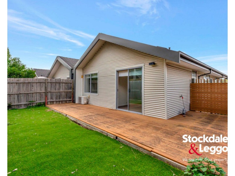 16 Valley Park Boulevard, Westmeadows VIC 3049