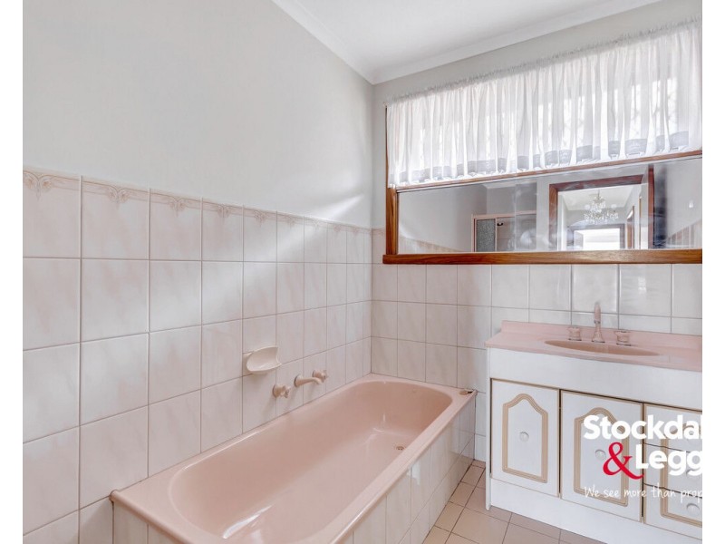 24 Hyde Street, Hadfield VIC 3046