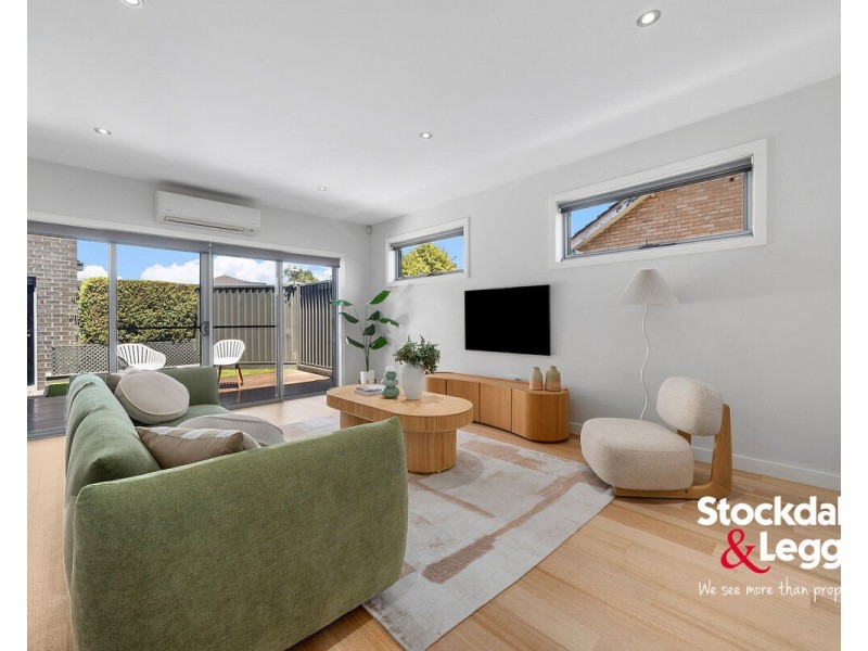 2/35 Gladstone Parade, Glenroy VIC 3046