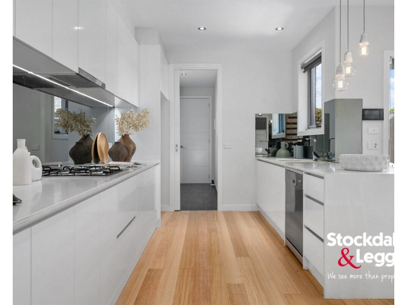 2/35 Gladstone Parade, Glenroy VIC 3046