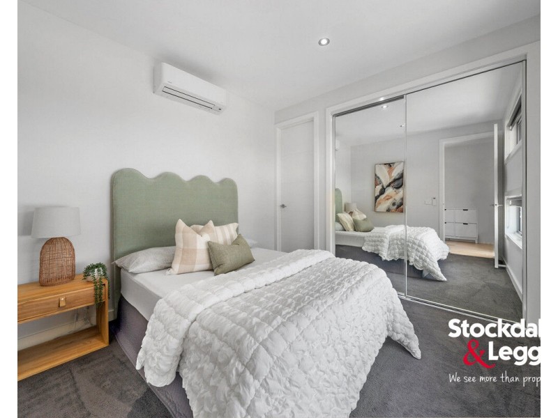 2/35 Gladstone Parade, Glenroy VIC 3046