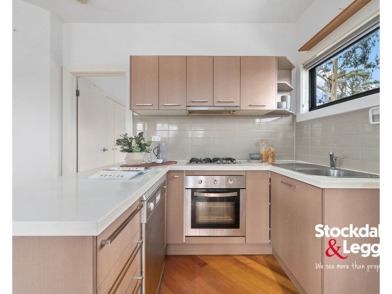 3/64 Wheatsheaf Road, Glenroy VIC 3046