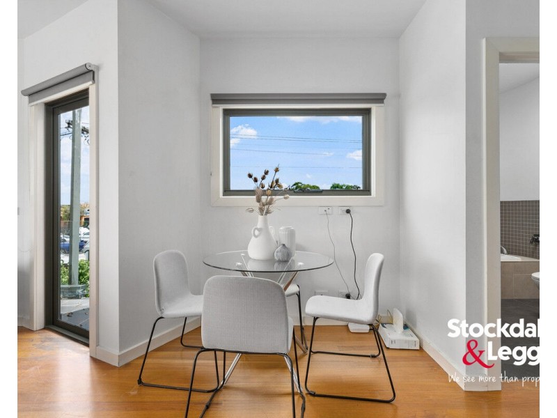 3/64 Wheatsheaf Road, Glenroy VIC 3046