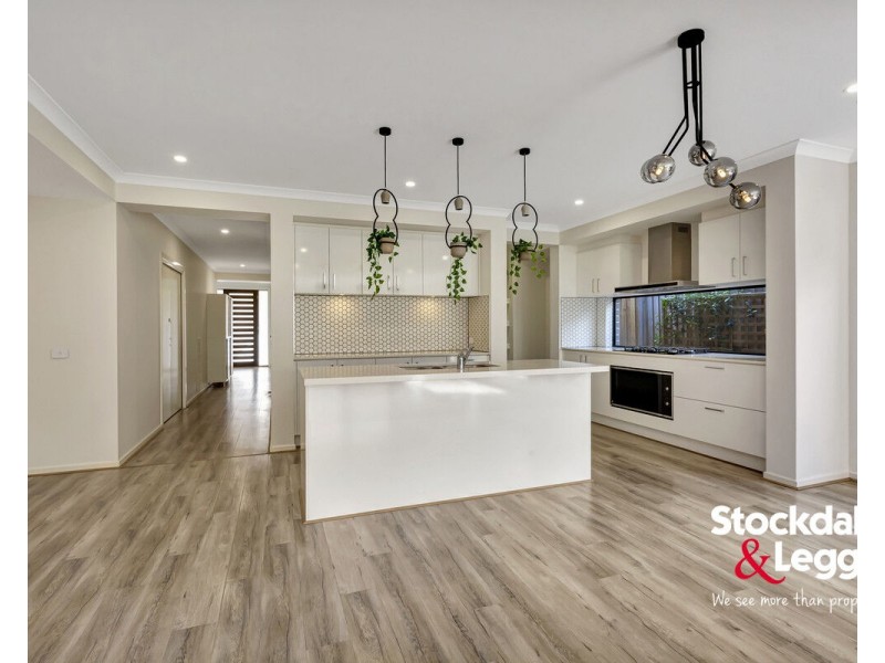 23 Glenwood Avenue, Wollert VIC 3750