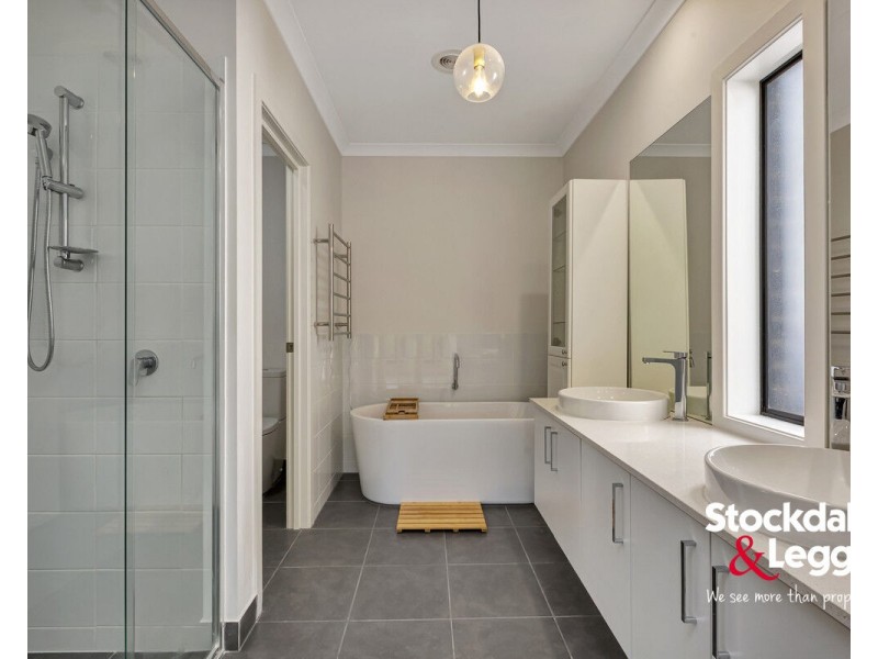 23 Glenwood Avenue, Wollert VIC 3750